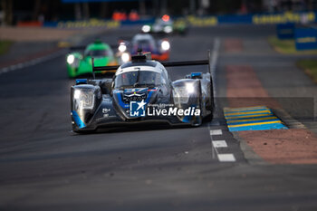 2024-06-15 - 37 FLUXA Lorenzo (spa), JAKOBSEN Malthe (dnk), MIYATA Ritomo (jpn), Cool Racing, Oreca 07 - Gibson #37, LMP2, action during the 2024 24 Hours of Le Mans, 4th round of the 2024 FIA World Endurance Championship, on the Circuit des 24 Heures du Mans, from June 15 to 16, 2024 in Le Mans, France - 24 HEURES DU MANS 2024 - RACE - ENDURANCE - MOTORS