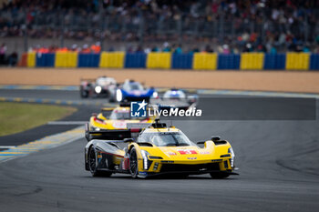 2024-06-15 - 03 BOURDAIS Sébastien (fra), VAN DER ZANDE Renger (ned), DIXON Scott (nzl), Cadillac Racing, Cadillac V-Series.R #03, Hypercar, action during the 2024 24 Hours of Le Mans, 4th round of the 2024 FIA World Endurance Championship, on the Circuit des 24 Heures du Mans, from June 15 to 16, 2024 in Le Mans, France - 24 HEURES DU MANS 2024 - RACE - ENDURANCE - MOTORS