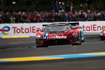 2024-06-15 - 70 IRIBE Brendan (usa), MILLROY Ollie (gar), SCHANDORFF Frederik (dnk), Inception Racing, McLaren 720S LMGT3 Evo, LM GT3, action during the 2024 24 Hours of Le Mans, 4th round of the 2024 FIA World Endurance Championship, on the Circuit des 24 Heures du Mans, from June 15 to 16, 2024 in Le Mans, France - 24 HEURES DU MANS 2024 - RACE - ENDURANCE - MOTORS