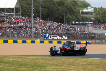 2024-06-15 - 36 VAXIVIERE Matthieu (fra), SCHUMACHER Mick (ger), LAPIERRE Nicolas (fra), Alpine Endurance Team, Alpine A424 #36, Hypercar, FIA WEC, action during the 2024 24 Hours of Le Mans, 4th round of the 2024 FIA World Endurance Championship, on the Circuit des 24 Heures du Mans, from June 15 to 16, 2024 in Le Mans, France - 24 HEURES DU MANS 2024 - RACE - ENDURANCE - MOTORS