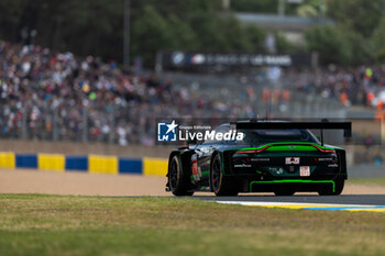 2024-06-15 - 777 SORENSEN Marco (dnk), BASTARD Erwan (fra), HOSHINO Satoshi (jpn), D'Station Racing, Aston Martin Vantage GT3 #777, LM GT3, FIA WEC, action during the 2024 24 Hours of Le Mans, 4th round of the 2024 FIA World Endurance Championship, on the Circuit des 24 Heures du Mans, from June 15 to 16, 2024 in Le Mans, France - 24 HEURES DU MANS 2024 - RACE - ENDURANCE - MOTORS