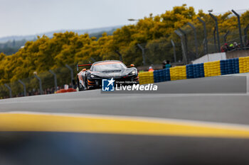 2024-06-15 - 59 SAUCY Grégoire (swi), COTTINGHAM James (gbr), COSTA Nicolas (bra), United Autosports, McLaren 720S GT3 Evo #59, LM GT3, FIA WEC, action during the 2024 24 Hours of Le Mans, 4th round of the 2024 FIA World Endurance Championship, on the Circuit des 24 Heures du Mans, from June 15 to 16, 2024 in Le Mans, France - 24 HEURES DU MANS 2024 - RACE - ENDURANCE - MOTORS