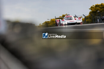 2024-06-15 - 04 JAMINET Mathieu (fra), NASR Felipe (bra), TANDY Nick (gbr), Porsche Penske Motorsport, Porsche 963 #04, Hypercar, action during the 2024 24 Hours of Le Mans, 4th round of the 2024 FIA World Endurance Championship, on the Circuit des 24 Heures du Mans, from June 15 to 16, 2024 in Le Mans, France - 24 HEURES DU MANS 2024 - RACE - ENDURANCE - MOTORS