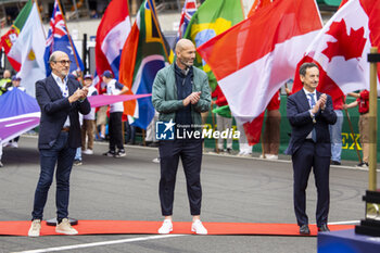 2024-06-15 - MILLE Richard (fra), Président ot the FIA Endurance Commission, ZIDANE Zinedine (fra), Start of the 24 Hours of Le Mans 2024, FILLON Pierre (fra), President of ACO, portrait during the starting grid of the 2024 24 Hours of Le Mans, 4th round of the 2024 FIA World Endurance Championship, on the Circuit des 24 Heures du Mans, on June 15, 2024 in Le Mans, France - 24 HEURES DU MANS 2024 - STARTING GRID - ENDURANCE - MOTORS