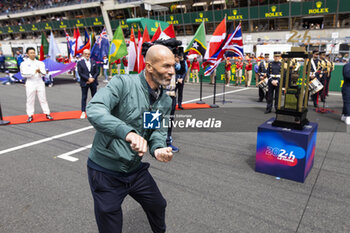 2024-06-15 - ZIDANE Zinedine (fra), Start of the 24 Hours of Le Mans 2024, portrait during the starting grid of the 2024 24 Hours of Le Mans, 4th round of the 2024 FIA World Endurance Championship, on the Circuit des 24 Heures du Mans, on June 15, 2024 in Le Mans, France - 24 HEURES DU MANS 2024 - STARTING GRID - ENDURANCE - MOTORS