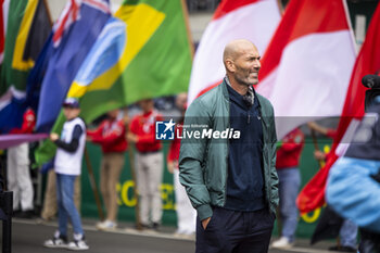 2024-06-15 - ZIDANE Zinedine (fra), Start of the 24 Hours of Le Mans 2024, portrait during the starting grid of the 2024 24 Hours of Le Mans, 4th round of the 2024 FIA World Endurance Championship, on the Circuit des 24 Heures du Mans, on June 15, 2024 in Le Mans, France - 24 HEURES DU MANS 2024 - STARTING GRID - ENDURANCE - MOTORS