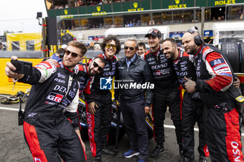 2024-06-15 - ICKX Jacky during the starting grid of the 2024 24 Hours of Le Mans, 4th round of the 2024 FIA World Endurance Championship, on the Circuit des 24 Heures du Mans, on June 15, 2024 in Le Mans, France - 24 HEURES DU MANS 2024 - STARTING GRID - ENDURANCE - MOTORS