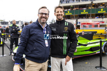 2024-06-15 - FEBREAU Julien and GROSJEAN Romain (fra), Lamborghini Iron Lynx, Lamborghini SC63 #19, Hypercar, portrait during the starting grid of the 2024 24 Hours of Le Mans, 4th round of the 2024 FIA World Endurance Championship, on the Circuit des 24 Heures du Mans, on June 15, 2024 in Le Mans, France - 24 HEURES DU MANS 2024 - STARTING GRID - ENDURANCE - MOTORS