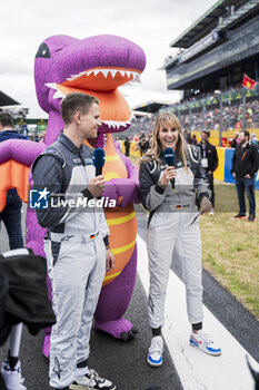 2024-06-15 - 14 HYETT PJ (usa), DELETRAZ Louis (swi), QUINN Alex (gbr), AO by TF, Oreca 07 - Gibson #14, LMP2 PRO/AM, ambiance during the starting grid of the 2024 24 Hours of Le Mans, 4th round of the 2024 FIA World Endurance Championship, on the Circuit des 24 Heures du Mans, on June 15, 2024 in Le Mans, France - 24 HEURES DU MANS 2024 - STARTING GRID - ENDURANCE - MOTORS