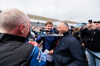 2024-06-15 - VASSEUR Frédéric (fra), Team Principal of Ferrari F1, portrait SINAULT Philippe (fra), Team Principal of Alpine Endurance Team, portrait during the starting grid of the 2024 24 Hours of Le Mans, 4th round of the 2024 FIA World Endurance Championship, on the Circuit des 24 Heures du Mans, on June 15, 2024 in Le Mans, France - 24 HEURES DU MANS 2024 - STARTING GRID - ENDURANCE - MOTORS