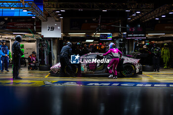 2024-06-16 - BOVY Sarah (bel), Iron Dames, Lamborghini Huracan GT3 Evo2 #85, LM GT3, FIA WEC, portrait during the 2024 24 Hours of Le Mans, 4th round of the 2024 FIA World Endurance Championship, on the Circuit des 24 Heures du Mans, from June 15 to 16, 2024 in Le Mans, France - 24 HEURES DU MANS 2024 - RACE - ENDURANCE - MOTORS