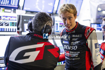 2024-06-16 - HARTLEY Brendon (nzl), Toyota Gazoo Racing, Toyota GR010 - Hybrid #08, Hypercar, FIA WEC, portrait during the 2024 24 Hours of Le Mans, 4th round of the 2024 FIA World Endurance Championship, on the Circuit des 24 Heures du Mans, from June 15 to 16, 2024 in Le Mans, France - 24 HEURES DU MANS 2024 - RACE - ENDURANCE - MOTORS