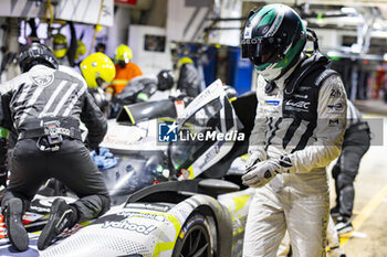 2024-06-16 - DI RESTA Paul (gbr), Peugeot TotalEnergies, Peugeot 9x8 #94, Hypercar, FIA WEC, portrait during the 2024 24 Hours of Le Mans, 4th round of the 2024 FIA World Endurance Championship, on the Circuit des 24 Heures du Mans, from June 15 to 16, 2024 in Le Mans, France - 24 HEURES DU MANS 2024 - RACE - ENDURANCE - MOTORS