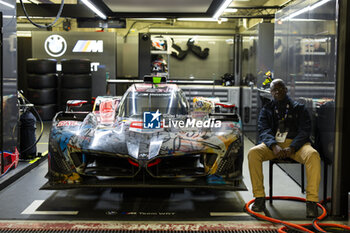 2024-06-16 - 20 VAN DER LINDE Sheldon (zaf), FRIJNS Robin (nld), RAST René (ger), BMW M Team WRT, BMW Hybrid V8 #20, Hypercar, FIA WEC, ambiance during the 2024 24 Hours of Le Mans, 4th round of the 2024 FIA World Endurance Championship, on the Circuit des 24 Heures du Mans, from June 15 to 16, 2024 in Le Mans, France - 24 HEURES DU MANS 2024 - RACE - ENDURANCE - MOTORS