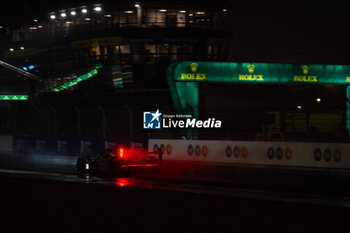 2024-06-16 - 38 RASMUSSEN Oliver (dnk), HANSON Philip (gbr), BUTTON Jenson (gbr), Hertz Team Jota, Porsche 963 #38, Hypercar, FIA WEC, action during the 2024 24 Hours of Le Mans, 4th round of the 2024 FIA World Endurance Championship, on the Circuit des 24 Heures du Mans, from June 15 to 16, 2024 in Le Mans, France - 24 HEURES DU MANS 2024 - RACE - ENDURANCE - MOTORS