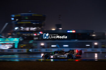 2024-06-16 - 38 RASMUSSEN Oliver (dnk), HANSON Philip (gbr), BUTTON Jenson (gbr), Hertz Team Jota, Porsche 963 #38, Hypercar, FIA WEC, action during the 2024 24 Hours of Le Mans, 4th round of the 2024 FIA World Endurance Championship, on the Circuit des 24 Heures du Mans, from June 15 to 16, 2024 in Le Mans, France - 24 HEURES DU MANS 2024 - RACE - ENDURANCE - MOTORS