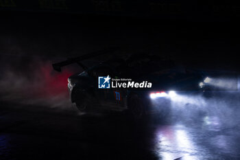 2024-06-16 - 77 BARKER Ben (gbr), HARDWICK Ryan (usa), ROBICHON Zacharie (can), Proton Competition, Ford Mustang GT3 #77, LM GT3, FIA WEC, action during the 2024 24 Hours of Le Mans, 4th round of the 2024 FIA World Endurance Championship, on the Circuit des 24 Heures du Mans, from June 15 to 16, 2024 in Le Mans, France - 24 HEURES DU MANS 2024 - RACE - ENDURANCE - MOTORS