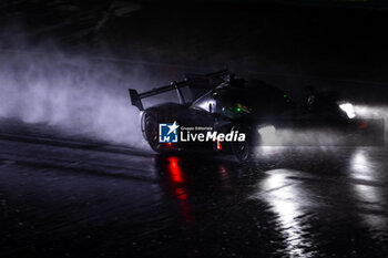 2024-06-16 - 07 LOPEZ José María (arg), KOBAYASHI Kamui (jpn), DE VRIES Nyck (nld), Toyota Gazoo Racing, Toyota GR010 - Hybrid #07, Hypercar, FIA WEC, action during the 2024 24 Hours of Le Mans, 4th round of the 2024 FIA World Endurance Championship, on the Circuit des 24 Heures du Mans, from June 15 to 16, 2024 in Le Mans, France - 24 HEURES DU MANS 2024 - RACE - ENDURANCE - MOTORS