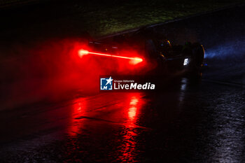 2024-06-16 - 83 KUBICA Robert (pol), SHWARTZMAN Robert (isr), YE Yifei (chn), AF Corse, Ferrari 499P #83, Hypercar, FIA WEC, action during the 2024 24 Hours of Le Mans, 4th round of the 2024 FIA World Endurance Championship, on the Circuit des 24 Heures du Mans, from June 15 to 16, 2024 in Le Mans, France - 24 HEURES DU MANS 2024 - RACE - ENDURANCE - MOTORS