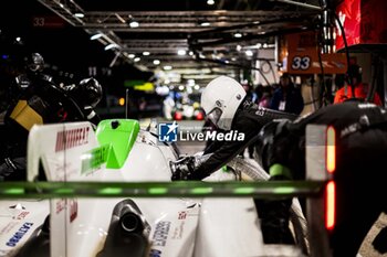 2024-06-16 - 99 TINCKNELL Harry (gbr), JANI Neel (swi), ANDLAUER Julien (fra), Proton Competition, Porsche 963 #99, Hypercar, FIA WEC, action during the 2024 24 Hours of Le Mans, 4th round of the 2024 FIA World Endurance Championship, on the Circuit des 24 Heures du Mans, from June 15 to 16, 2024 in Le Mans, France - 24 HEURES DU MANS 2024 - RACE - ENDURANCE - MOTORS