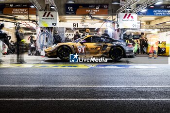 2024-06-16 - 91 LIETZ Richard (aut), SCHURING Morris (nld), SHAHIN Yasser (aus), Manthey EMA, Porsche 911 GT3 R #91, LM GT3, FIA WEC, action during the 2024 24 Hours of Le Mans, 4th round of the 2024 FIA World Endurance Championship, on the Circuit des 24 Heures du Mans, from June 15 to 16, 2024 in Le Mans, France - 24 HEURES DU MANS 2024 - RACE - ENDURANCE - MOTORS