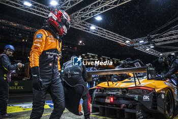 2024-06-16 - SAUCY Grégoire (swi), United Autosports, McLaren 720S GT3 Evo #59, LM GT3, FIA WEC, portrait during the 2024 24 Hours of Le Mans, 4th round of the 2024 FIA World Endurance Championship, on the Circuit des 24 Heures du Mans, from June 15 to 16, 2024 in Le Mans, France - 24 HEURES DU MANS 2024 - RACE - ENDURANCE - MOTORS