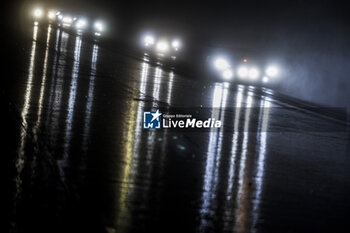 2024-06-16 - Rain, action during the 2024 24 Hours of Le Mans, 4th round of the 2024 FIA World Endurance Championship, on the Circuit des 24 Heures du Mans, from June 15 to 16, 2024 in Le Mans, France - 24 HEURES DU MANS 2024 - RACE - ENDURANCE - MOTORS