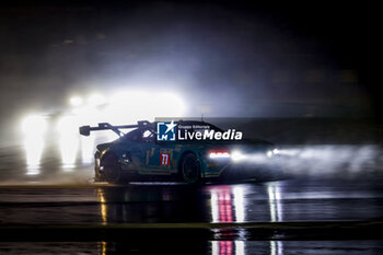 2024-06-16 - 77 BARKER Ben (gbr), HARDWICK Ryan (usa), ROBICHON Zacharie (can), Proton Competition, Ford Mustang GT3 #77, LM GT3, FIA WEC, action during the 2024 24 Hours of Le Mans, 4th round of the 2024 FIA World Endurance Championship, on the Circuit des 24 Heures du Mans, from June 15 to 16, 2024 in Le Mans, France - 24 HEURES DU MANS 2024 - RACE - ENDURANCE - MOTORS