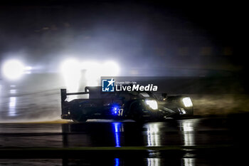 2024-06-16 - 37 FLUXA Lorenzo (spa), JAKOBSEN Malthe (dnk), MIYATA Ritomo (jpn), Cool Racing, Oreca 07 - Gibson #37, LMP2, action during the 2024 24 Hours of Le Mans, 4th round of the 2024 FIA World Endurance Championship, on the Circuit des 24 Heures du Mans, from June 15 to 16, 2024 in Le Mans, France - 24 HEURES DU MANS 2024 - RACE - ENDURANCE - MOTORS