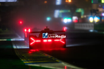 2024-06-16 - 19 GROSJEAN Romain (fra), CALDARELLI Andrea (ita), CAIROLI Matteo (ita), Lamborghini Iron Lynx, Lamborghini SC63 #19, Hypercar, action during the 2024 24 Hours of Le Mans, 4th round of the 2024 FIA World Endurance Championship, on the Circuit des 24 Heures du Mans, from June 15 to 16, 2024 in Le Mans, France - 24 HEURES DU MANS 2024 - RACE - ENDURANCE - MOTORS