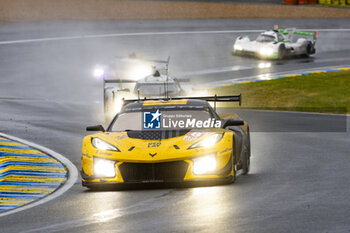 2024-06-16 - 81 EASTWOOD Charlie (irl), ANDRADE Rui (ang), VAN ROMPUY Tom (bel), TF Sport, Corvette Z06 GT3.R #81, LM GT3, FIA WEC, action during the 2024 24 Hours of Le Mans, 4th round of the 2024 FIA World Endurance Championship, on the Circuit des 24 Heures du Mans, from June 15 to 16, 2024 in Le Mans, France - 24 HEURES DU MANS 2024 - RACE - ENDURANCE - MOTORS