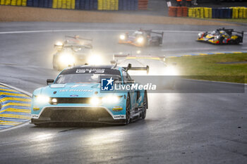 2024-06-16 - 77 BARKER Ben (gbr), HARDWICK Ryan (usa), ROBICHON Zacharie (can), Proton Competition, Ford Mustang GT3 #77, LM GT3, FIA WEC, action during the 2024 24 Hours of Le Mans, 4th round of the 2024 FIA World Endurance Championship, on the Circuit des 24 Heures du Mans, from June 15 to 16, 2024 in Le Mans, France - 24 HEURES DU MANS 2024 - RACE - ENDURANCE - MOTORS