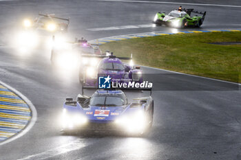 2024-06-16 - 02 BAMBER Earl (nzl), LYNN Alex (gbr), PALOU Alex (spa), Cadillac Racing, Cadillac V-Series.R #02, Hypercar, FIA WEC, action during the 2024 24 Hours of Le Mans, 4th round of the 2024 FIA World Endurance Championship, on the Circuit des 24 Heures du Mans, from June 15 to 16, 2024 in Le Mans, France - 24 HEURES DU MANS 2024 - RACE - ENDURANCE - MOTORS