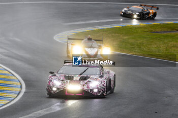 2024-06-16 - 85 BOVY Sarah (bel), FREY Rahel (swi), GATTING Michelle (dnk), Iron Dames, Lamborghini Huracan GT3 Evo2 #85, LM GT3, FIA WEC, action during the 2024 24 Hours of Le Mans, 4th round of the 2024 FIA World Endurance Championship, on the Circuit des 24 Heures du Mans, from June 15 to 16, 2024 in Le Mans, France - 24 HEURES DU MANS 2024 - RACE - ENDURANCE - MOTORS