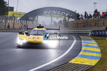 2024-06-16 - 03 BOURDAIS Sébastien (fra), VAN DER ZANDE Renger (ned), DIXON Scott (nzl), Cadillac Racing, Cadillac V-Series.R #03, Hypercar, action during the 2024 24 Hours of Le Mans, 4th round of the 2024 FIA World Endurance Championship, on the Circuit des 24 Heures du Mans, from June 15 to 16, 2024 in Le Mans, France - 24 HEURES DU MANS 2024 - RACE - ENDURANCE - MOTORS