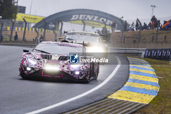 2024-06-16 - 85 BOVY Sarah (bel), FREY Rahel (swi), GATTING Michelle (dnk), Iron Dames, Lamborghini Huracan GT3 Evo2 #85, LM GT3, FIA WEC, action during the 2024 24 Hours of Le Mans, 4th round of the 2024 FIA World Endurance Championship, on the Circuit des 24 Heures du Mans, from June 15 to 16, 2024 in Le Mans, France - 24 HEURES DU MANS 2024 - RACE - ENDURANCE - MOTORS