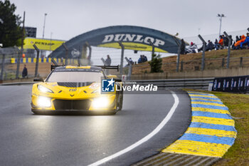 2024-06-16 - 81 EASTWOOD Charlie (irl), ANDRADE Rui (ang), VAN ROMPUY Tom (bel), TF Sport, Corvette Z06 GT3.R #81, LM GT3, FIA WEC, action during the 2024 24 Hours of Le Mans, 4th round of the 2024 FIA World Endurance Championship, on the Circuit des 24 Heures du Mans, from June 15 to 16, 2024 in Le Mans, France - 24 HEURES DU MANS 2024 - RACE - ENDURANCE - MOTORS