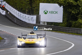 2024-06-16 - 03 BOURDAIS Sébastien (fra), VAN DER ZANDE Renger (ned), DIXON Scott (nzl), Cadillac Racing, Cadillac V-Series.R #03, Hypercar, action during the 2024 24 Hours of Le Mans, 4th round of the 2024 FIA World Endurance Championship, on the Circuit des 24 Heures du Mans, from June 15 to 16, 2024 in Le Mans, France - 24 HEURES DU MANS 2024 - RACE - ENDURANCE - MOTORS