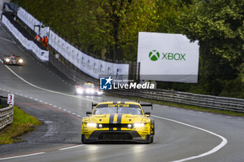 2024-06-16 - 44 HARTSHORNE John (gbr), TUCK Ben (ger), MIES Christopher (ger), Proton Competition, Ford Mustang LMGT3, LMGT3, action during the 2024 24 Hours of Le Mans, 4th round of the 2024 FIA World Endurance Championship, on the Circuit des 24 Heures du Mans, from June 15 to 16, 2024 in Le Mans, France - 24 HEURES DU MANS 2024 - RACE - ENDURANCE - MOTORS