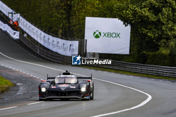 2024-06-16 - 07 LOPEZ José María (arg), KOBAYASHI Kamui (jpn), DE VRIES Nyck (nld), Toyota Gazoo Racing, Toyota GR010 - Hybrid #07, Hypercar, FIA WEC, action during the 2024 24 Hours of Le Mans, 4th round of the 2024 FIA World Endurance Championship, on the Circuit des 24 Heures du Mans, from June 15 to 16, 2024 in Le Mans, France - 24 HEURES DU MANS 2024 - RACE - ENDURANCE - MOTORS