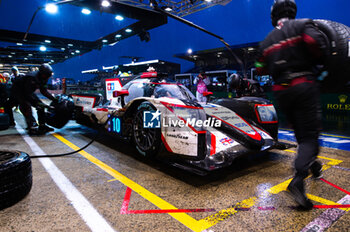 2024-06-16 - 10 CULLEN Ryan (gbr), PILET Patrick (fra), RICHELMI Stéphane (mco), Vector Sport, Oreca 07 - Gibson #10, LMP2, action during the 2024 24 Hours of Le Mans, 4th round of the 2024 FIA World Endurance Championship, on the Circuit des 24 Heures du Mans, from June 15 to 16, 2024 in Le Mans, France - 24 HEURES DU MANS 2024 - RACE - ENDURANCE - MOTORS