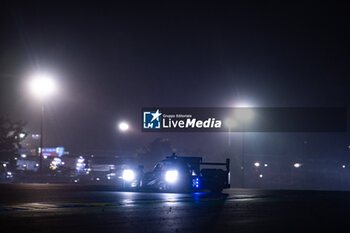 2024-06-16 - 37 FLUXA Lorenzo (spa), JAKOBSEN Malthe (dnk), MIYATA Ritomo (jpn), Cool Racing, Oreca 07 - Gibson #37, LMP2, action during the 2024 24 Hours of Le Mans, 4th round of the 2024 FIA World Endurance Championship, on the Circuit des 24 Heures du Mans, from June 15 to 16, 2024 in Le Mans, France - 24 HEURES DU MANS 2024 - RACE - ENDURANCE - MOTORS