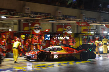 2024-06-16 - 50 FUOCO Antonio (ita), MOLINA Miguel (spa), NIELSEN Nicklas (dnk), Ferrari AF Corse, Ferrari 499P #50, Hypercar, FIA WEC, pitstop, arrêt aux stands during the 2024 24 Hours of Le Mans, 4th round of the 2024 FIA World Endurance Championship, on the Circuit des 24 Heures du Mans, from June 15 to 16, 2024 in Le Mans, France - 24 HEURES DU MANS 2024 - RACE - ENDURANCE - MOTORS