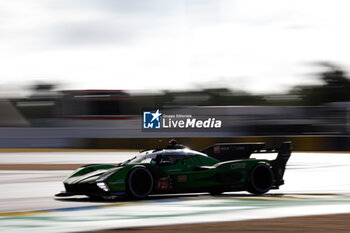 2024-06-16 - 19 GROSJEAN Romain (fra), CALDARELLI Andrea (ita), CAIROLI Matteo (ita), Lamborghini Iron Lynx, Lamborghini SC63 #19, Hypercar, action during the 2024 24 Hours of Le Mans, 4th round of the 2024 FIA World Endurance Championship, on the Circuit des 24 Heures du Mans, from June 15 to 16, 2024 in Le Mans, France - 24 HEURES DU MANS 2024 - RACE - ENDURANCE - MOTORS