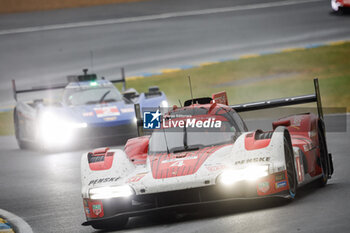 2024-06-16 - 04 JAMINET Mathieu (fra), NASR Felipe (bra), TANDY Nick (gbr), Porsche Penske Motorsport, Porsche 963 #04, Hypercar, action during the 2024 24 Hours of Le Mans, 4th round of the 2024 FIA World Endurance Championship, on the Circuit des 24 Heures du Mans, from June 15 to 16, 2024 in Le Mans, France - 24 HEURES DU MANS 2024 - RACE - ENDURANCE - MOTORS