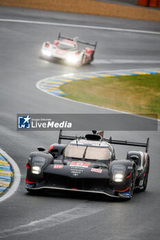 2024-06-16 - 08 BUEMI Sébastien (swi), HARTLEY Brendon (nzl), HIRAKAWA Ryo (jpn), Toyota Gazoo Racing, Toyota GR010 - Hybrid #08, Hypercar, FIA WEC, action during the 2024 24 Hours of Le Mans, 4th round of the 2024 FIA World Endurance Championship, on the Circuit des 24 Heures du Mans, from June 15 to 16, 2024 in Le Mans, France - 24 HEURES DU MANS 2024 - RACE - ENDURANCE - MOTORS