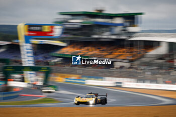 2024-06-16 - 03 BOURDAIS Sébastien (fra), VAN DER ZANDE Renger (ned), DIXON Scott (nzl), Cadillac Racing, Cadillac V-Series.R #03, Hypercar, action during the 2024 24 Hours of Le Mans, 4th round of the 2024 FIA World Endurance Championship, on the Circuit des 24 Heures du Mans, from June 15 to 16, 2024 in Le Mans, France - 24 HEURES DU MANS 2024 - RACE - ENDURANCE - MOTORS