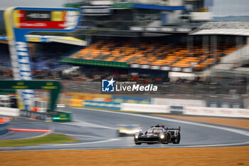 2024-06-16 - 07 LOPEZ José María (arg), KOBAYASHI Kamui (jpn), DE VRIES Nyck (nld), Toyota Gazoo Racing, Toyota GR010 - Hybrid #07, Hypercar, FIA WEC, action during the 2024 24 Hours of Le Mans, 4th round of the 2024 FIA World Endurance Championship, on the Circuit des 24 Heures du Mans, from June 15 to 16, 2024 in Le Mans, France - 24 HEURES DU MANS 2024 - RACE - ENDURANCE - MOTORS