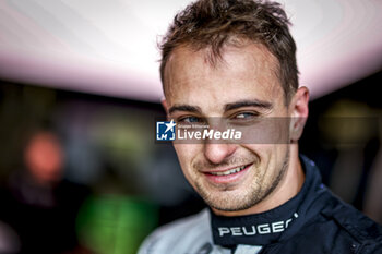 2024-06-16 - MULLER Nico (swi), Peugeot TotalEnergies, Peugeot 9x8 #93, Hypercar, FIA WEC, portrait during the 2024 24 Hours of Le Mans, 4th round of the 2024 FIA World Endurance Championship, on the Circuit des 24 Heures du Mans, from June 15 to 16, 2024 in Le Mans, France - 24 HEURES DU MANS 2024 - RACE - ENDURANCE - MOTORS