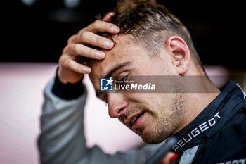 2024-06-16 - MULLER Nico (swi), Peugeot TotalEnergies, Peugeot 9x8 #93, Hypercar, FIA WEC, portrait during the 2024 24 Hours of Le Mans, 4th round of the 2024 FIA World Endurance Championship, on the Circuit des 24 Heures du Mans, from June 15 to 16, 2024 in Le Mans, France - 24 HEURES DU MANS 2024 - RACE - ENDURANCE - MOTORS